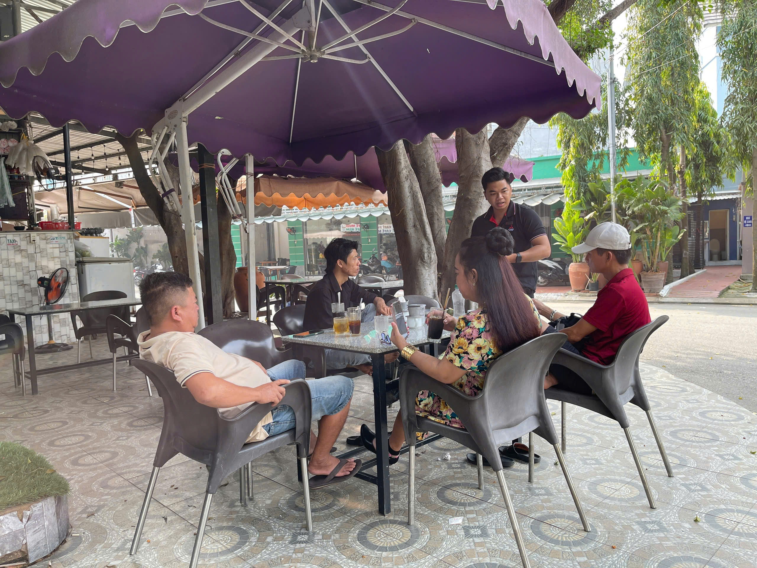 Sự Kiện Lái Thử Xe & Trưng Bày Xe Tại Quán Cafe Lu ở Tp Tân Uyên